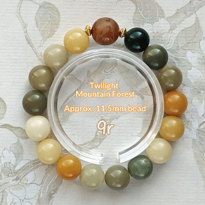 Charcoal Roasted Cat Paw Bodhi Root Bracelet | Green Floating Flower & Six-Word Mantra | Oil-Infused Caramel Mini Bun Design | Twilight Forest