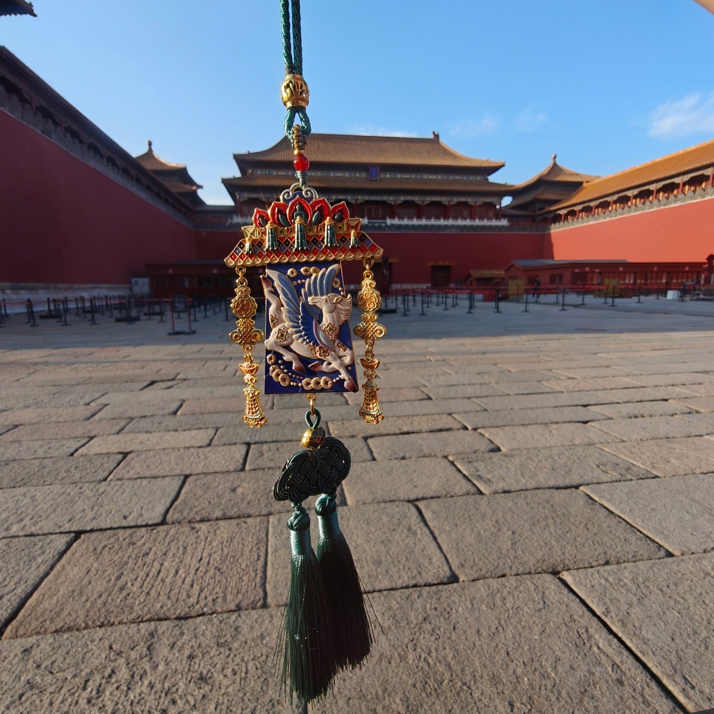Palace-Inspired Horse Car Hanging Ornament | Traditional Craft for Positive Journey & Cultural Elegance
